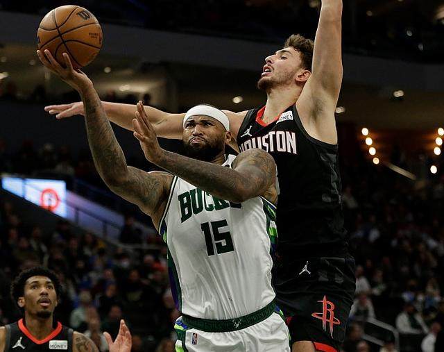 zhiboba-首发3场场均13+9！考辛斯接受新角色正浴火重生