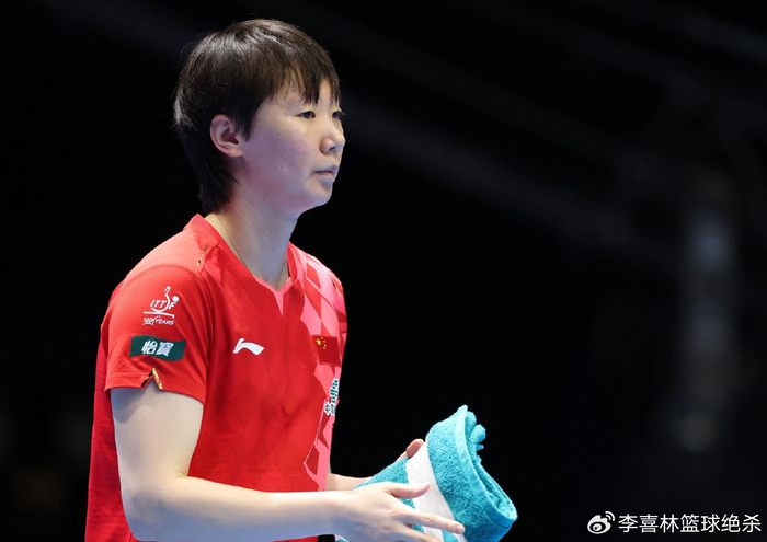 直播8-3-0横扫黑马一姐！中国女乒27岁1米76王牌闪耀：有她马琳很安心|王曼昱|斯佐科斯|罗马尼亚|世乒赛|团体世乒赛_新浪体育_新浪新闻