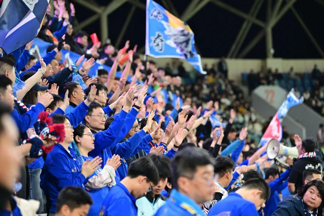 直播8-3：0！日照队，继续冲！